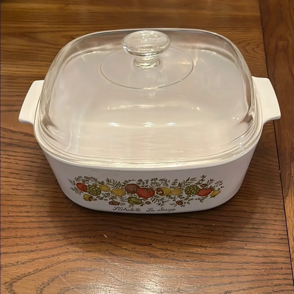 Corningware Spice of‎ Life White Casserole Dish with Lid